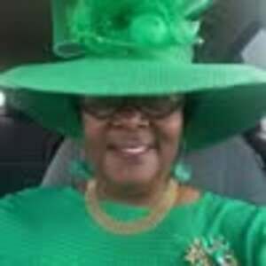 Meet your Posher, Pearlie